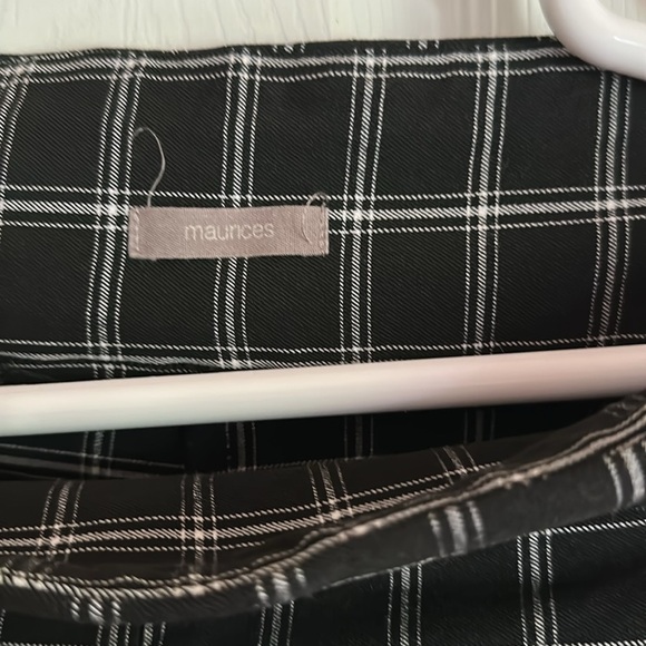 Maurices Black and White Plaid Women Shorts - Picture 2 of 3